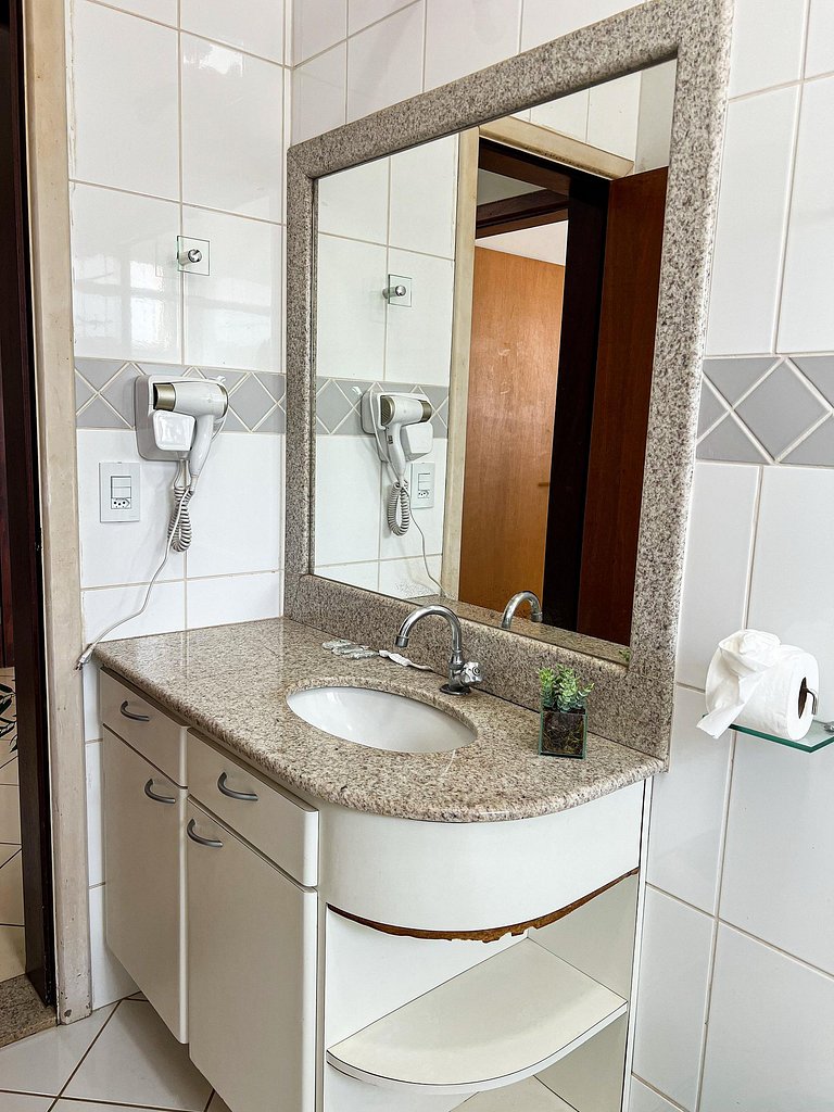 Apartamento Centro próximo a Matriz 303